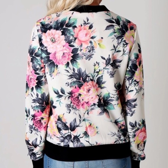 BESTSELLER RESTOCK!! ✨Floral Patterned Bomber✨ - Picture 4 of 6